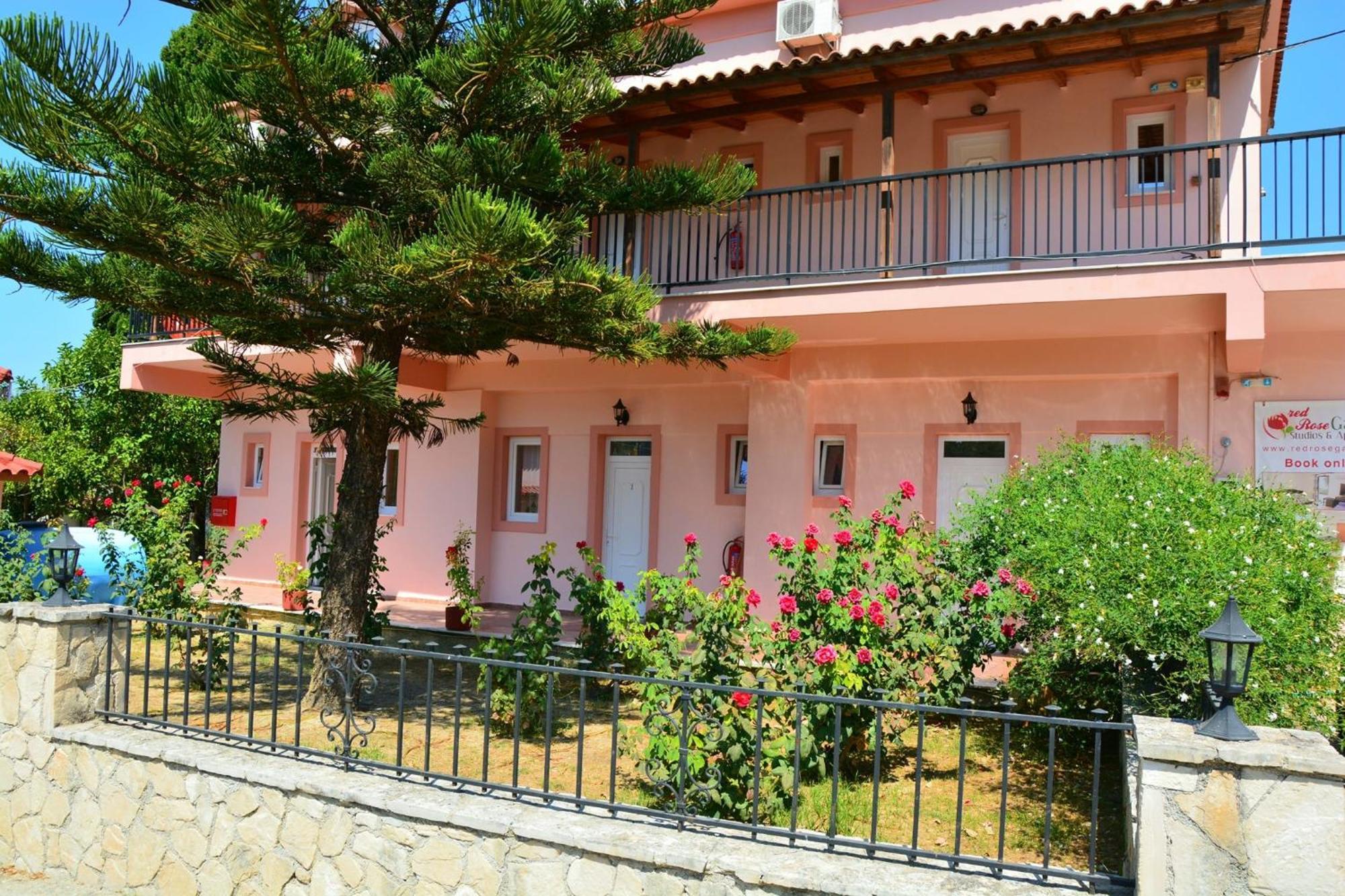 Red Rose Garden Διαμέρισμα Τσιλιβί Εξωτερικό φωτογραφία